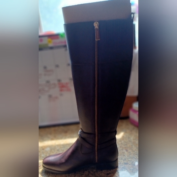 Dark Brown Michael Kors Boots size 7 & 1/2 - Picture 2 of 3